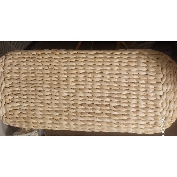 Breckenridge Handwoven Straw Tote Bag With Floral Cup Design & Leather Handles - Picture 5 of 5